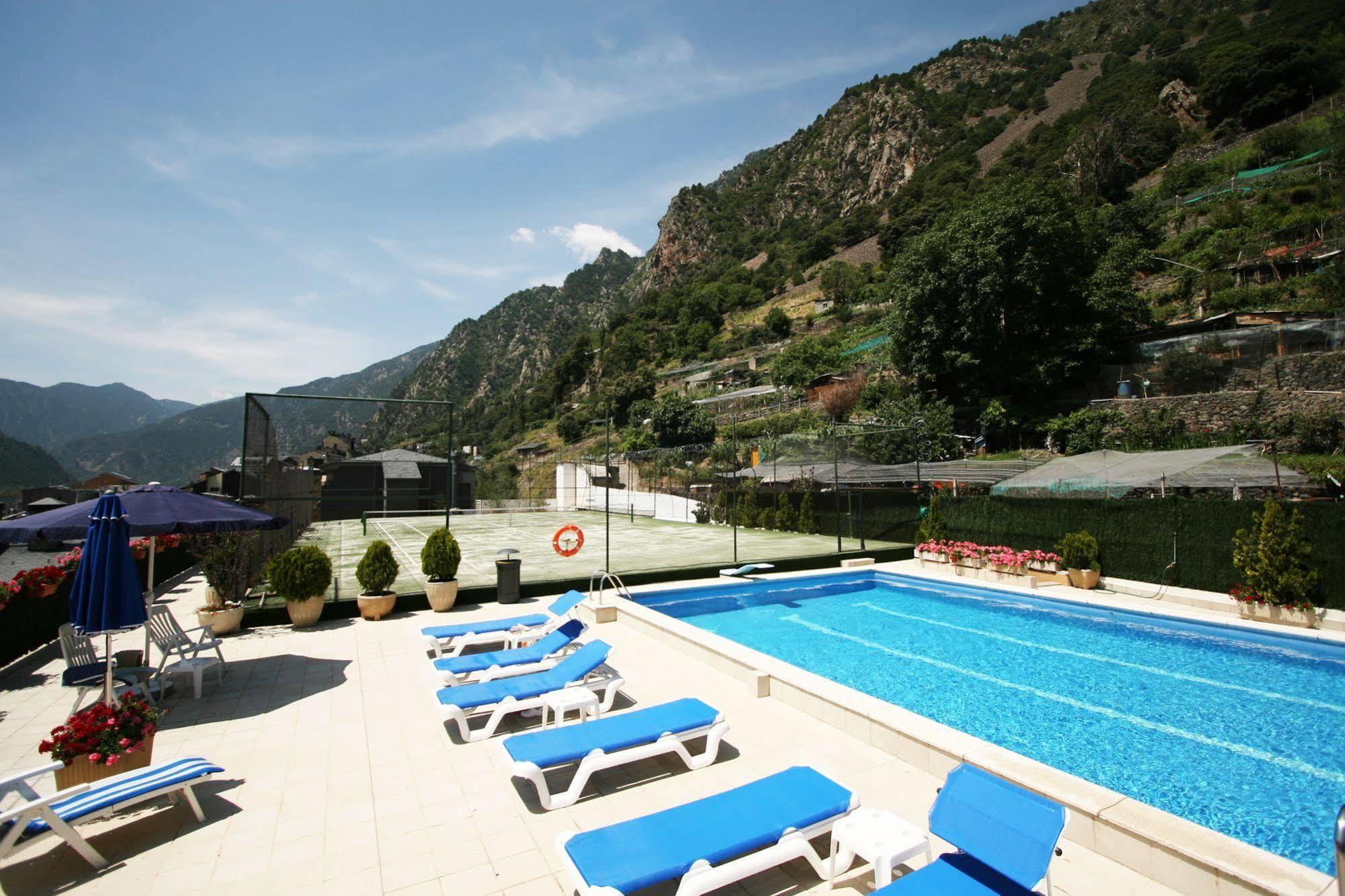 Hotel Pyrenees Andorra la Vella Exteriér fotografie